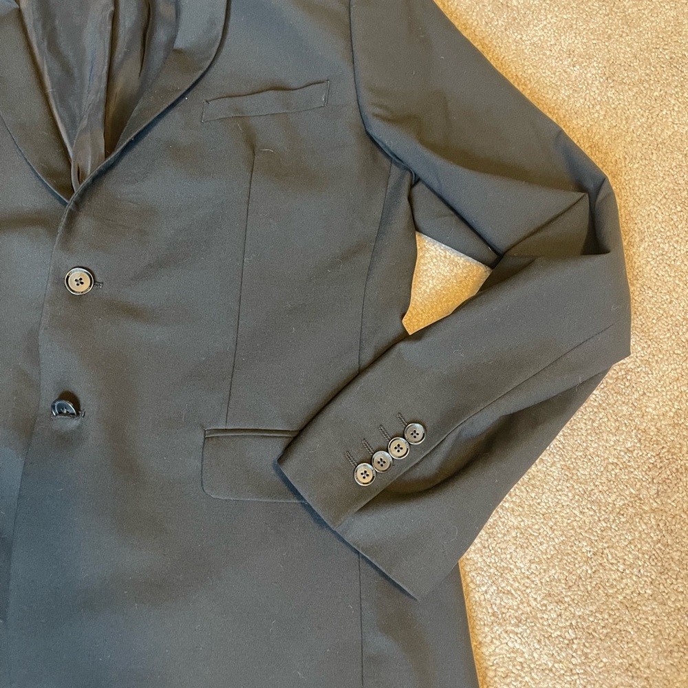 Men's Calvin Klein Suit - Picture 4 of 6